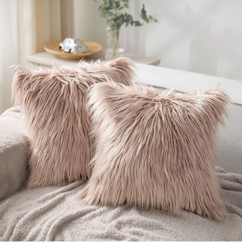 [plantoscope] faux fur pillow with insert EUC
